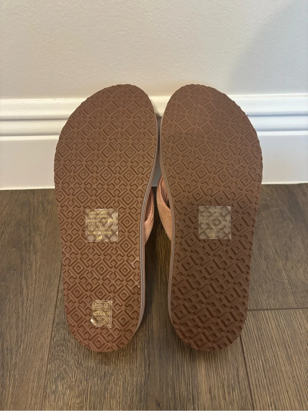 Tory Burch 70s Suede Flatform Thong Sandals